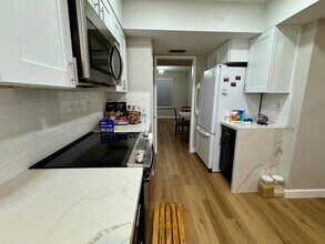 20018 N Lakeforest Dr in Sun City, AZ - Building Photo - Building Photo