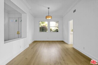 2020 Palisades Dr in Los Angeles, CA - Building Photo - Building Photo