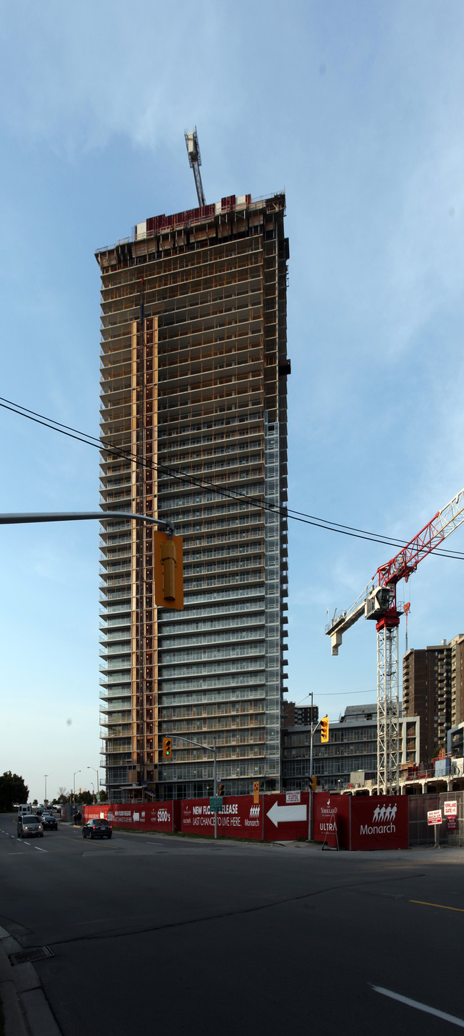 Ultra at Heron's Hill in Toronto, ON - Building Photo - Building Photo