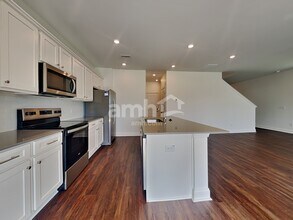 543 Plumeria Ln in Summerville, SC - Foto de edificio - Building Photo