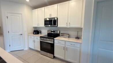 2731 Armstrong Ave in Clermont, FL - Building Photo - Building Photo