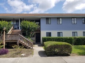 4189 Spirea Dr, Unit 4189 in Wilmington, NC - Building Photo