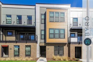 4448 Dominion Frst Cir in Glen Allen, VA - Building Photo