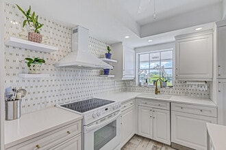 1130 Sugar Sands Blvd in West Palm Beach, FL - Building Photo - Building Photo