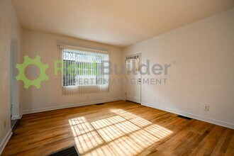 608 Madison St NE in Albuquerque, NM - Building Photo - Building Photo