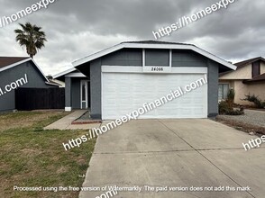 24066 Amberley Dr in Moreno Valley, CA - Foto de edificio - Building Photo
