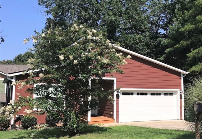 property at 12 Loblolly Ln