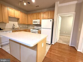 9480 Virginia Center Blvd in Vienna, VA - Building Photo - Building Photo