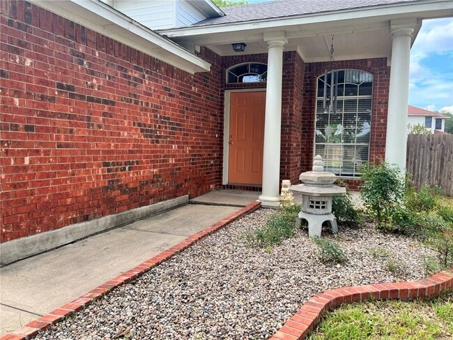 1412 W Pflugerville Pkwy in Round Rock, TX - Building Photo - Building Photo