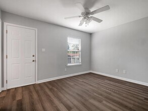 2222 St Marks St in Tallahassee, FL - Building Photo - Building Photo