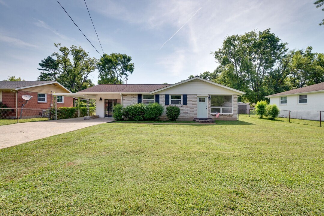 3234 Moorewood Dr in Nashville, TN - Building Photo