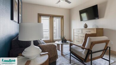 2056 Sundance Parkway in New Braunfels, TX - Foto de edificio - Building Photo