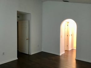 2606 Sheila Dr in Apopka, FL - Foto de edificio - Building Photo