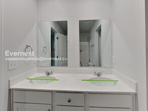 4233 Park Ave in Kansas City, MO - Building Photo - Building Photo