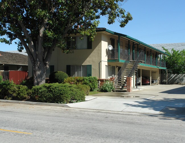 853-865 Blair Ave in Sunnyvale, CA - Foto de edificio - Building Photo