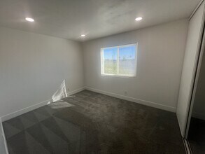 3965 Logan Ave in San Diego, CA - Building Photo - Building Photo