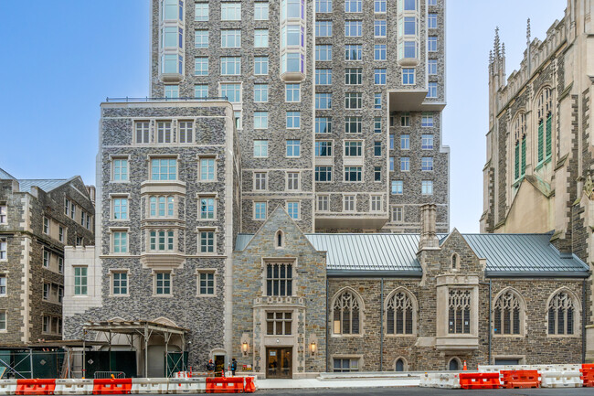 Claremont Hall in New York, NY - Foto de edificio - Building Photo