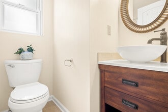 12 West St in Asheville, NC - Building Photo - Building Photo