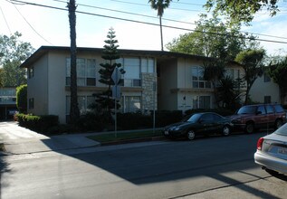 Alamar Gardens in Santa Barbara, CA - Building Photo - Building Photo