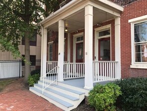 14 W Chestnut St, Unit unit Three in West Chester, PA - Foto de edificio - Building Photo
