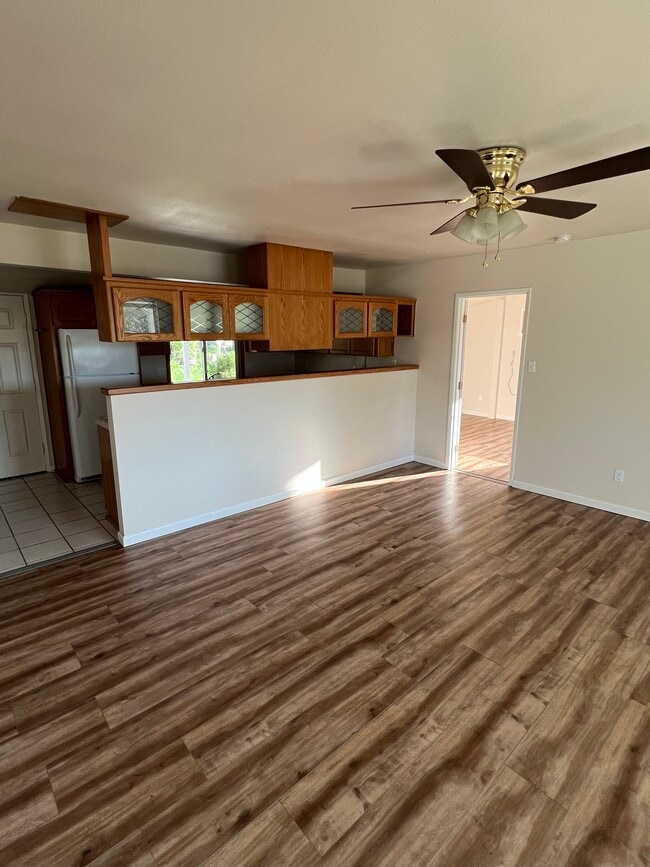 1045 S Stage Rd, Unit South Stage