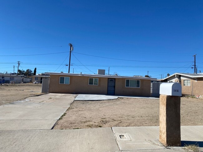 1416 Sage Dr in Barstow, CA - Building Photo - Building Photo