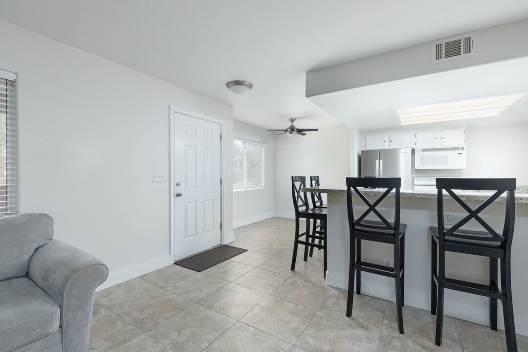 520 Turtleback Rd in Mesquite, NV - Building Photo
