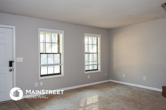 7055 Sand Wedge Cir, Unit 1070-1C in Kennesaw, GA - Building Photo - Building Photo