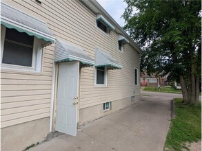 947 6th St E in St. Paul, MN - Building Photo - Building Photo