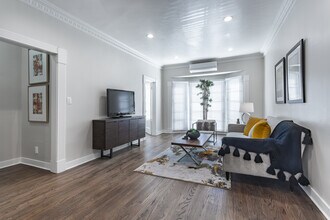 9619 W Olympic in Beverly Hills, CA - Foto de edificio - Interior Photo