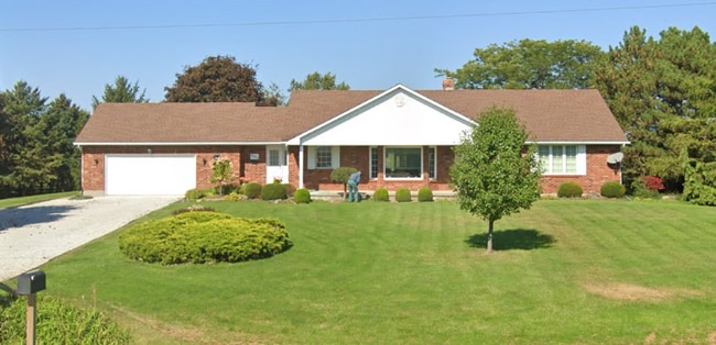 2548 London Line in Sarnia, ON - Building Photo - Building Photo