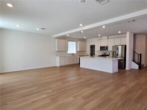 10316 Altavia Rock St in Las Vegas, NV - Building Photo - Building Photo