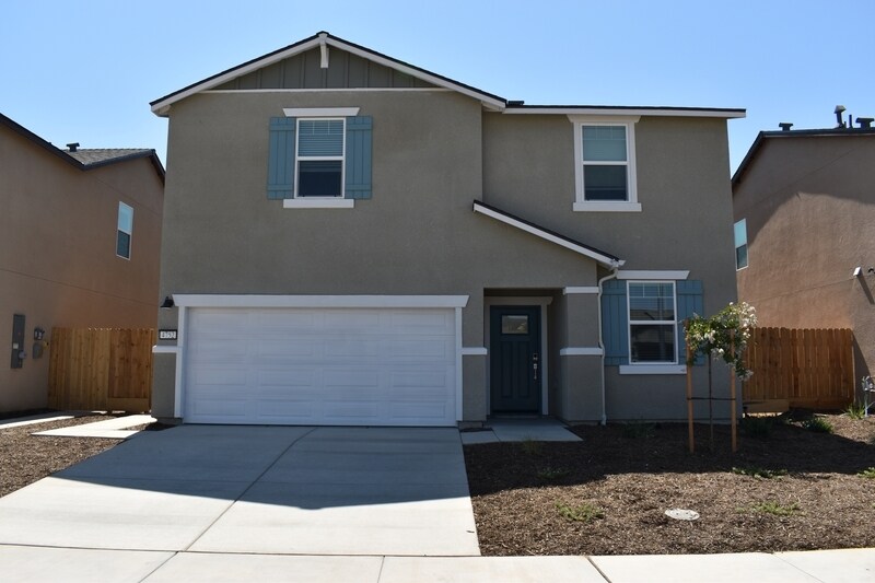 4752 Sami Jo Dr in Merced, CA - Foto de edificio