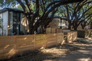 Eden At Avondale Apartments in Dallas, TX - Building Photo