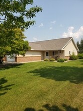 100 7th St NE, Unit 8 in Perham, MN - Building Photo - Building Photo