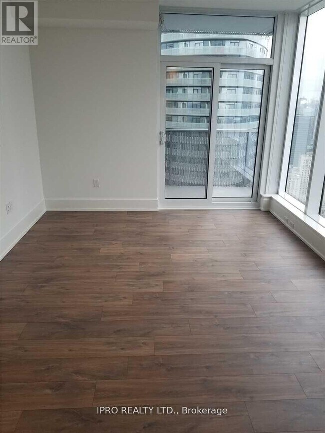 10-5310 York St in Toronto, ON - Building Photo - Building Photo