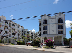 Fountains at Makiki in Honolulu, HI - Building Photo - Building Photo