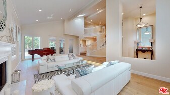 4950 Densmore Ave in Los Angeles, CA - Building Photo