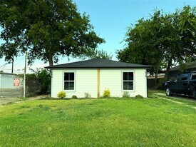 508 Ford St in Garland, TX - Building Photo