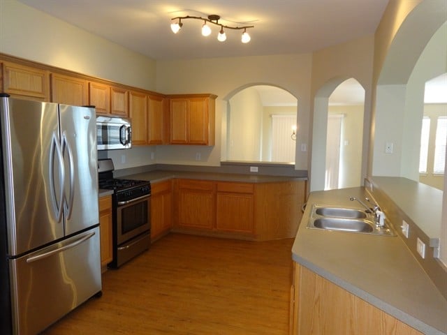 12016 Ringtail Dr in Fort Worth, TX - Foto de edificio - Building Photo