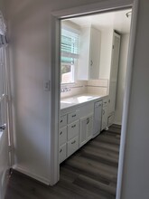 2132 Montana Ave, Unit D in Santa Monica, CA - Building Photo - Building Photo