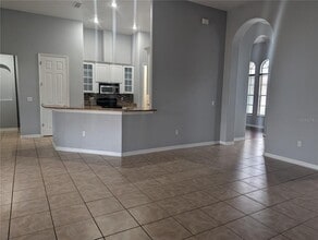 20438 Maxim Pkwy in Orlando, FL - Building Photo - Building Photo