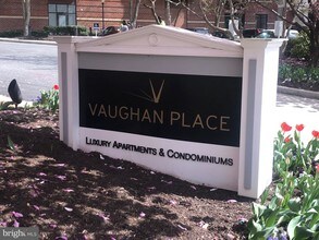 3401 38th St NW-Unit -303 in Washington, DC - Foto de edificio - Building Photo