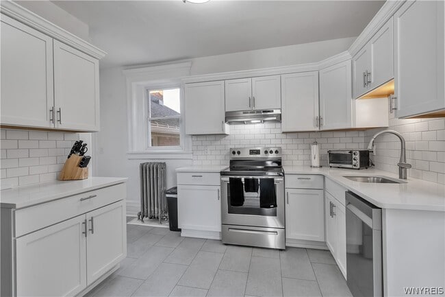 617 Niagara St in Buffalo, NY - Foto de edificio - Building Photo