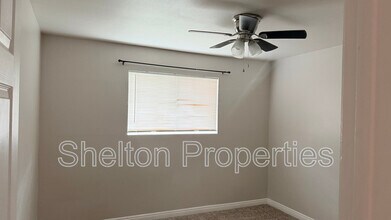 523 E Malibu Dr in Tempe, AZ - Foto de edificio - Building Photo