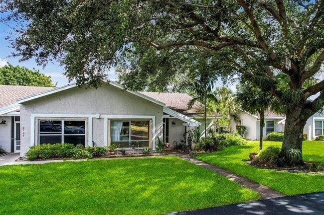 2733 Zorno Way in Delray Beach, FL - Building Photo - Building Photo