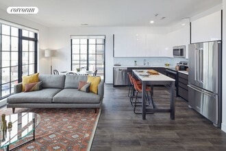 270 Waverly Ave in Mamaroneck, NY - Building Photo - Building Photo