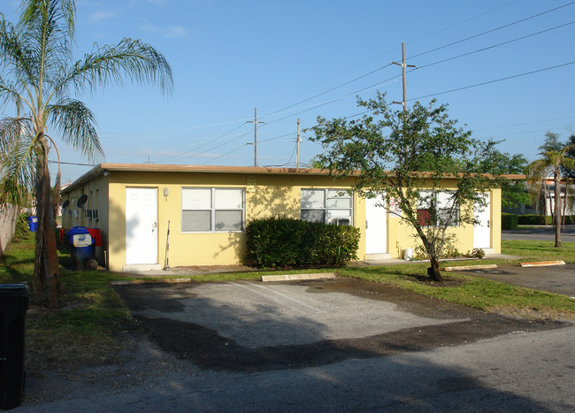 100 NW 7th St in Fort Lauderdale, FL - Building Photo - Building Photo