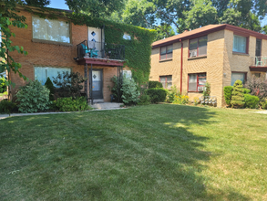 3411 S Howell Ave-Unit -3411 s howell in Milwaukee, WI - Foto de edificio - Building Photo
