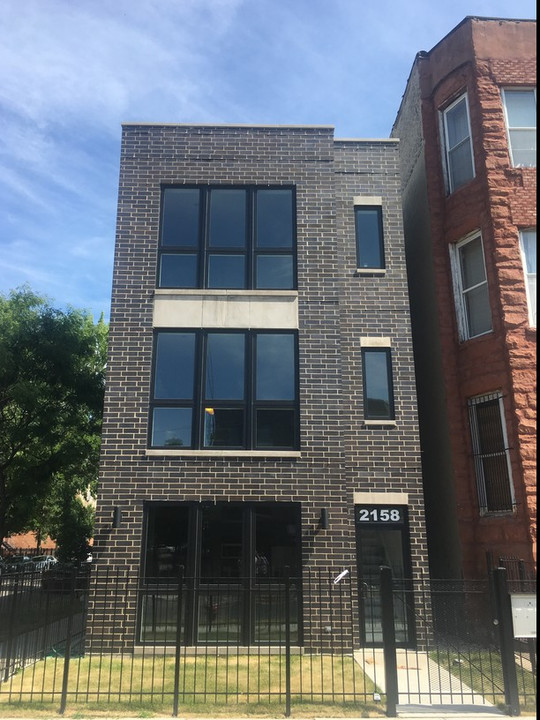 2159 W Adams St in Chicago, IL - Building Photo